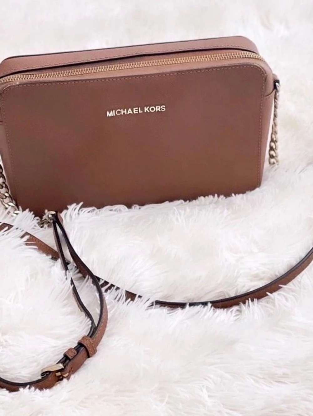 Michael Kors Jet Set Travel Large Saffiano Leather Crossbody Bag